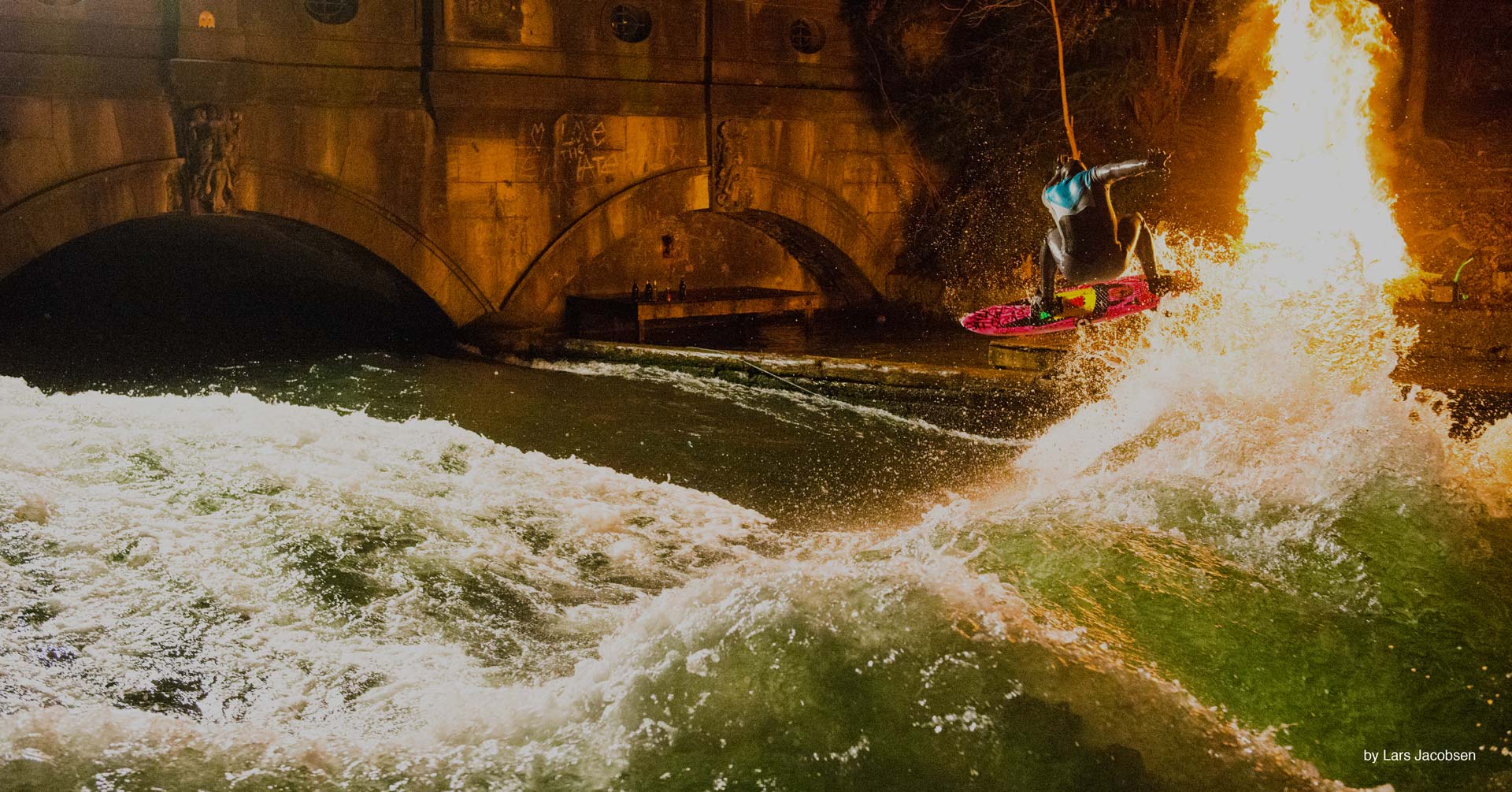 eisbach-surfing-big-ding